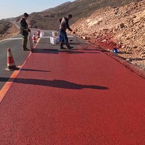 米脂一是彩钢瓦喷漆翻新，地面喷涂
